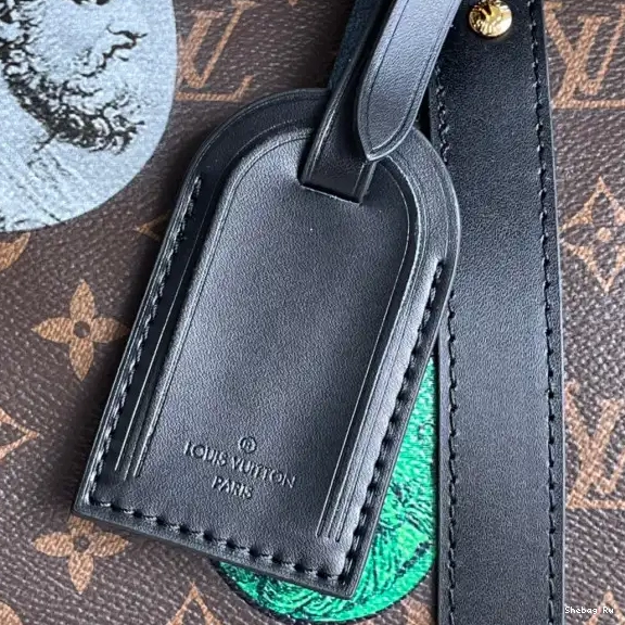 45 VUITTON BANDOULIÈRE KEEPALL LOUIS 0522